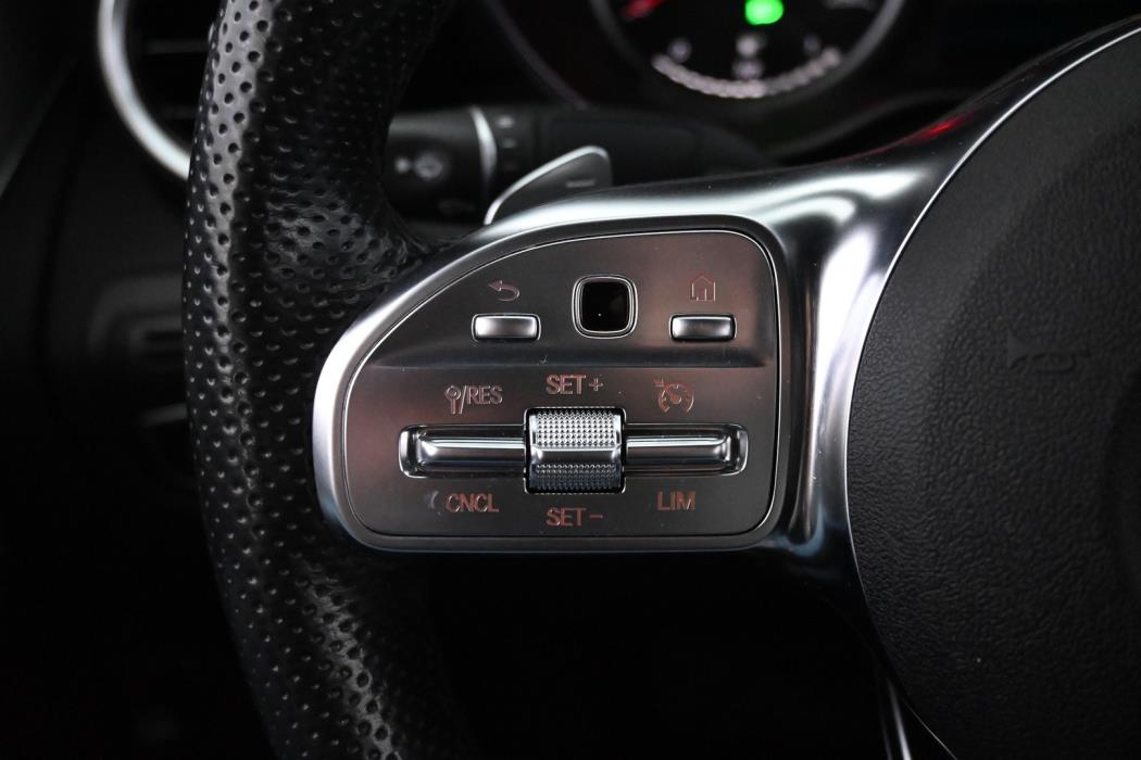 MERCEDES-BENZ GLC 2021