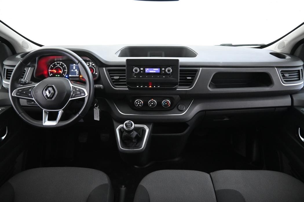 RENAULT Trafic Combi 2024