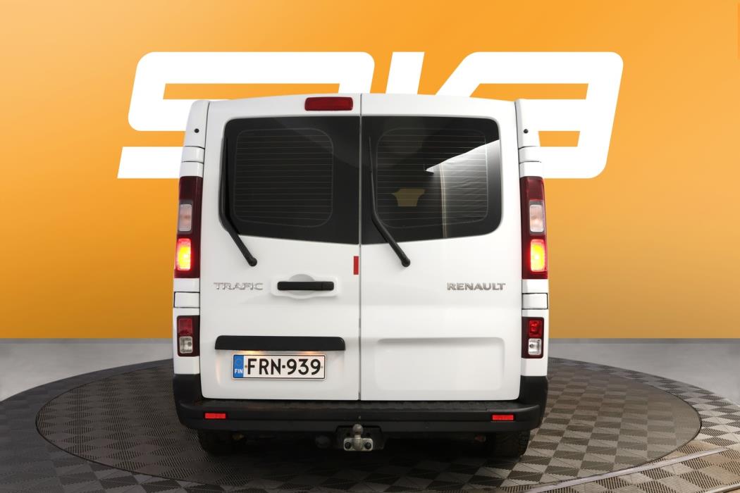 RENAULT Trafic Combi 2024