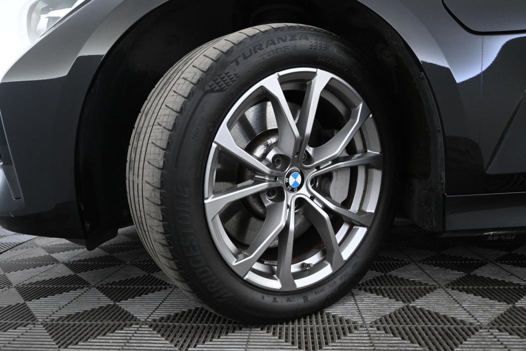 BMW 330 2020