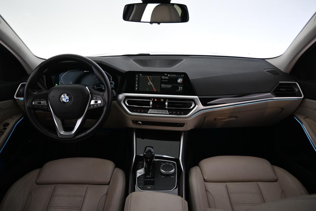 BMW 330 2020