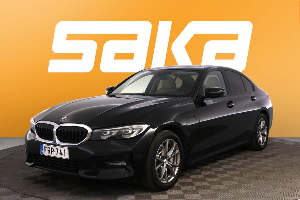 BMW 330 2020