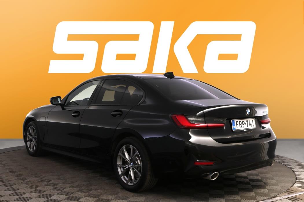 BMW 330 2020