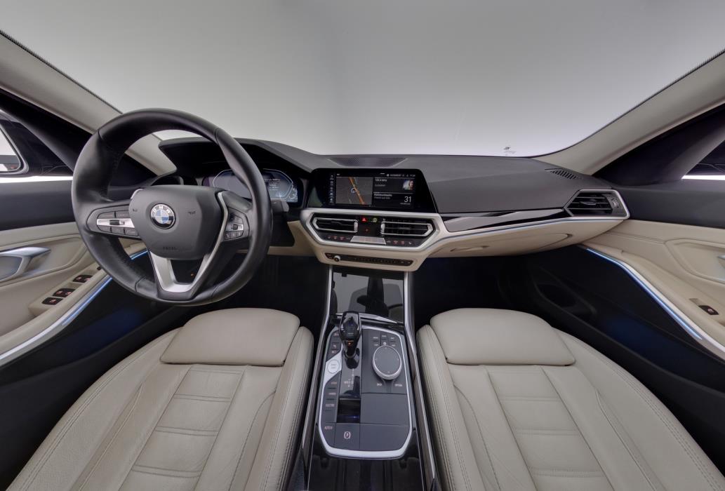 BMW 330 2020