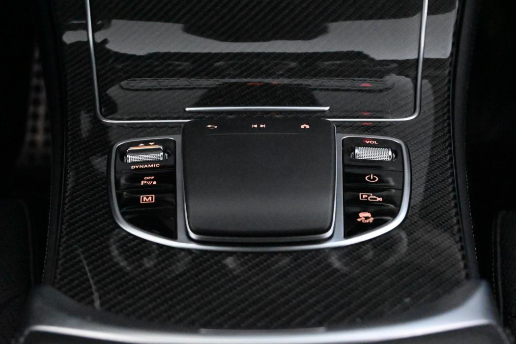 MERCEDES-BENZ GLC 2021