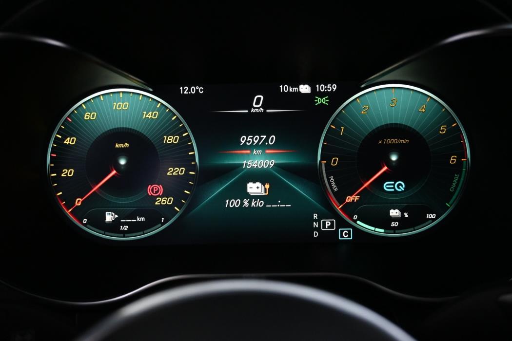 MERCEDES-BENZ GLC 2021