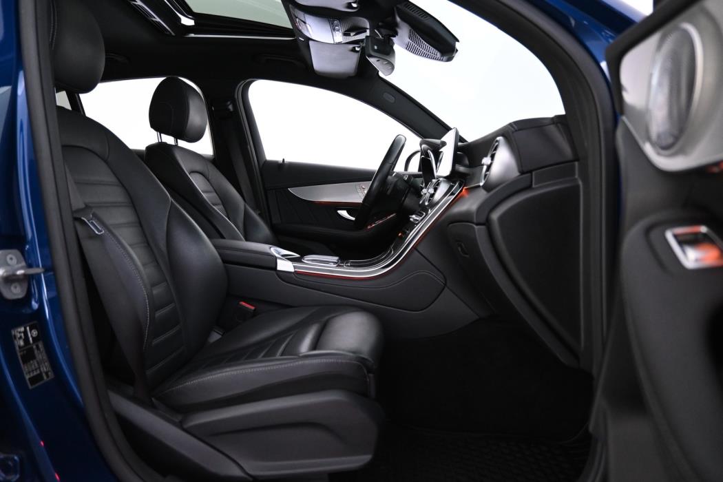 MERCEDES-BENZ GLC 2021