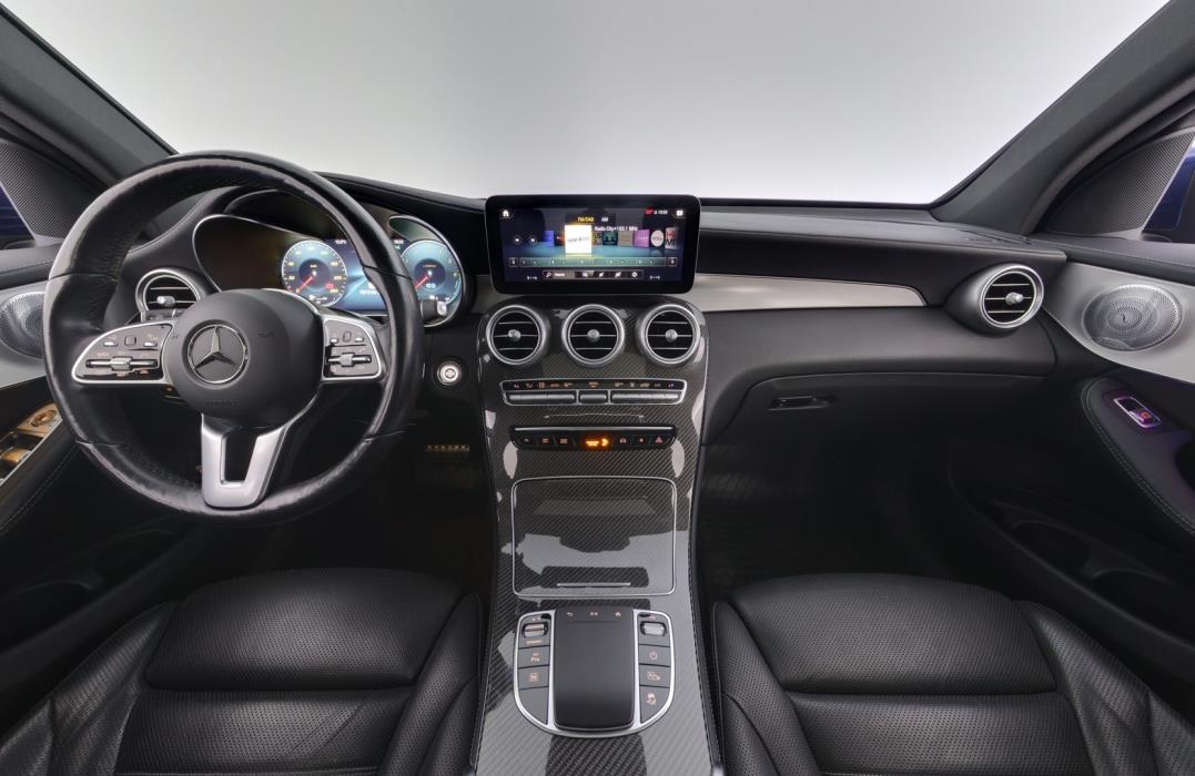 MERCEDES-BENZ GLC 2021