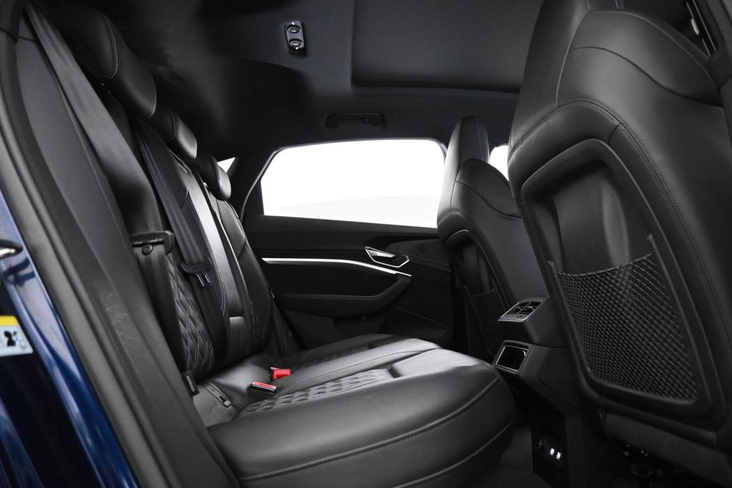 AUDI e-tron 2020