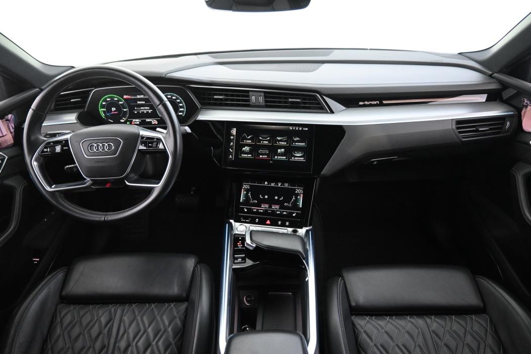 AUDI e-tron 2020