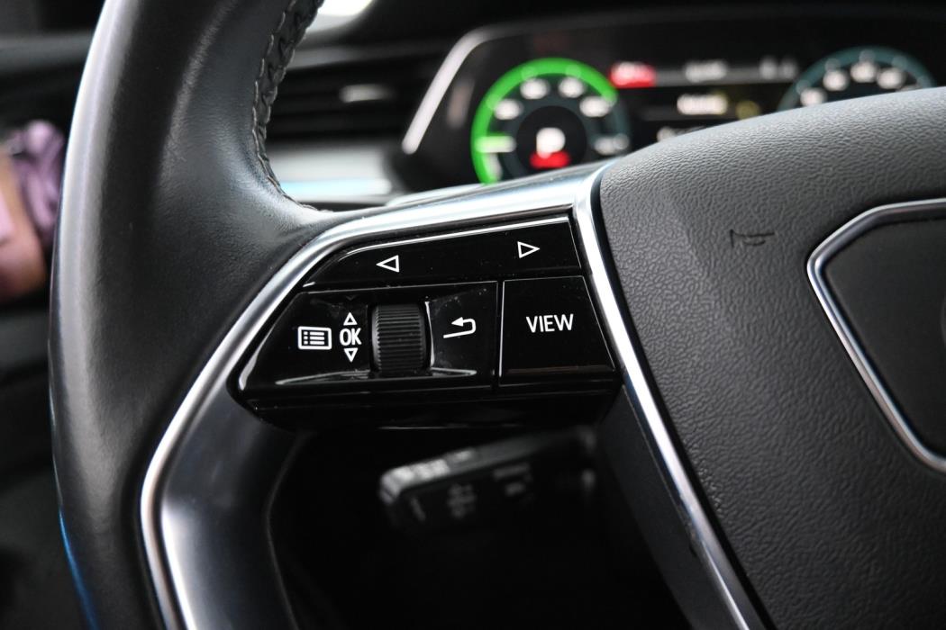 AUDI e-tron 2020