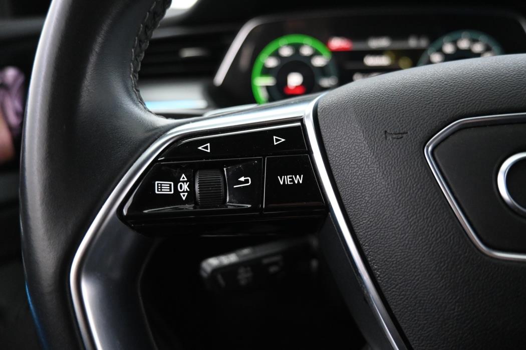 AUDI e-tron 2020