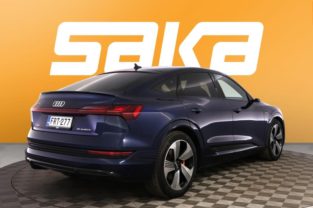 AUDI e-tron 2020