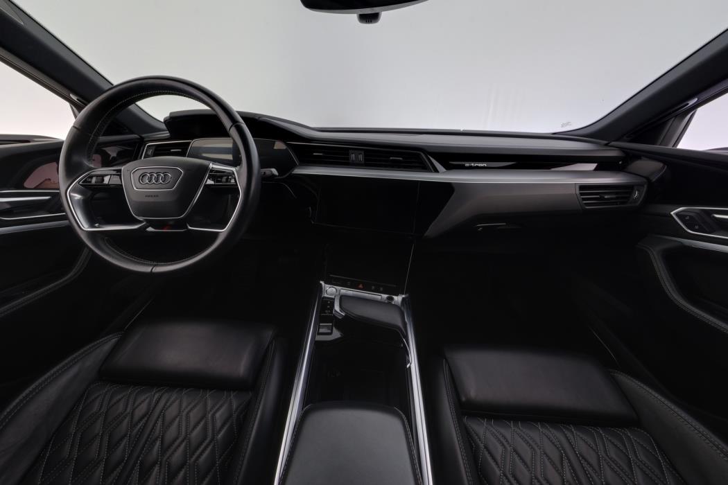 AUDI e-tron 2020