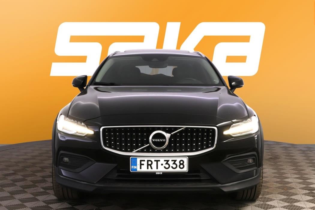 VOLVO V60 Cross Country 2020