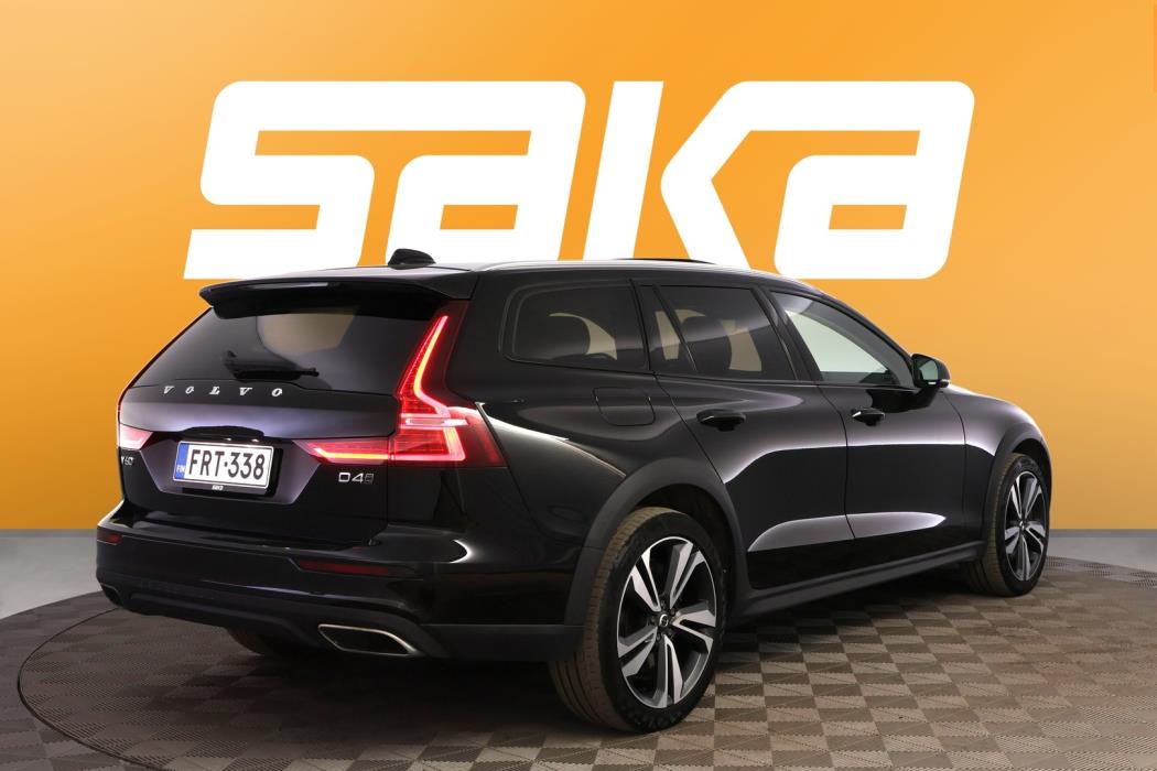 VOLVO V60 Cross Country 2020