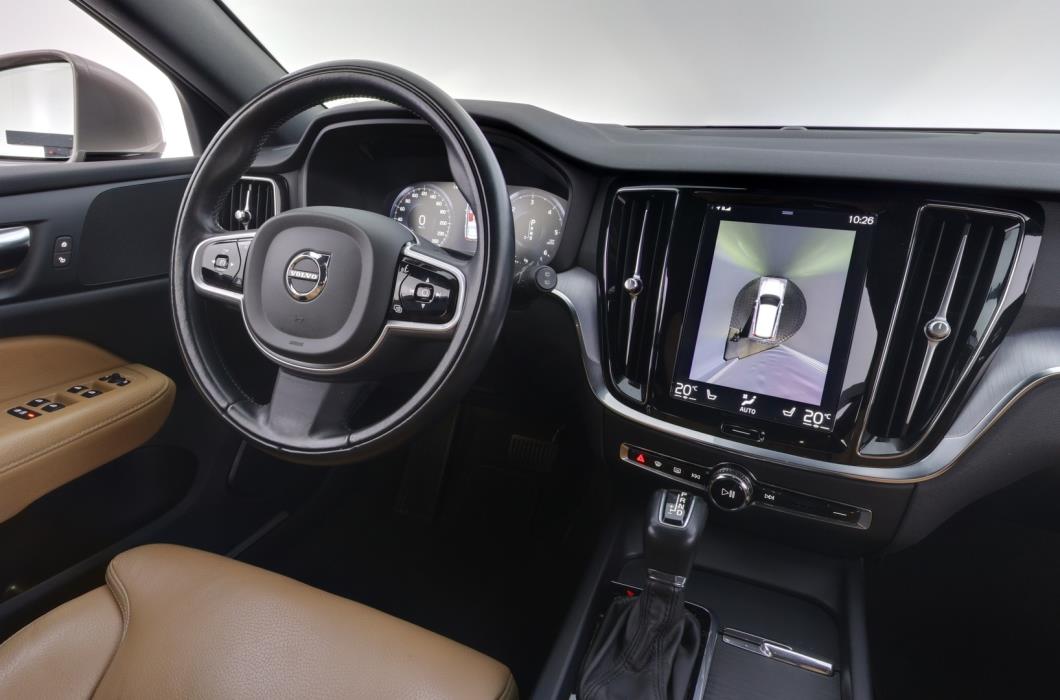 VOLVO V60 2020