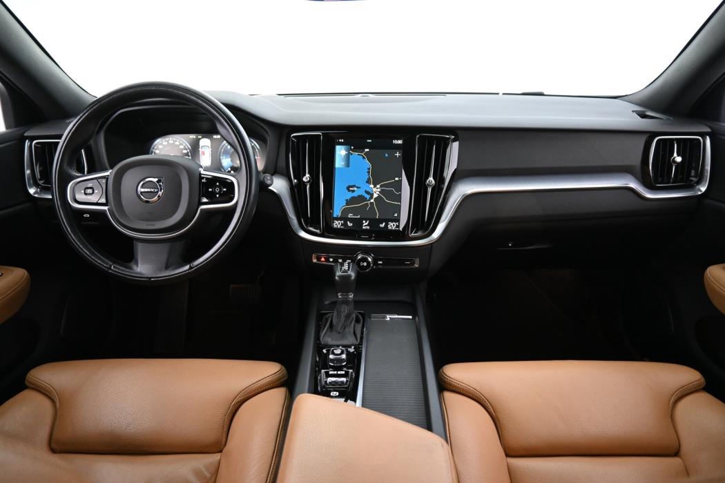 VOLVO V60 2020