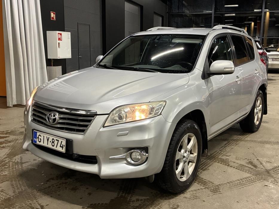 TOYOTA RAV4 2011