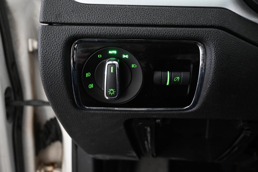 SKODA Superb 2010