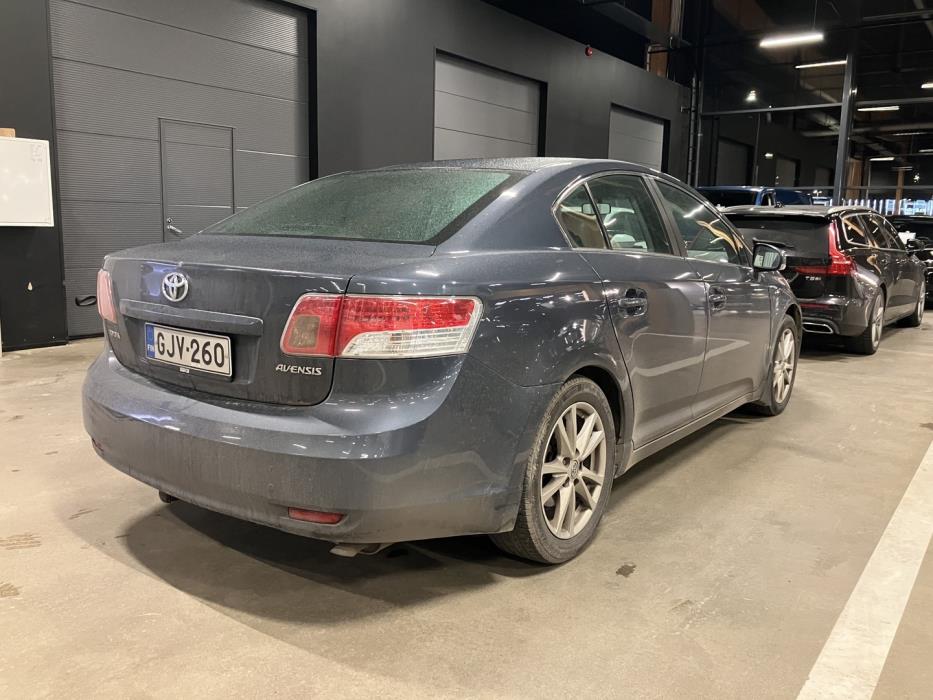 TOYOTA Avensis 2011