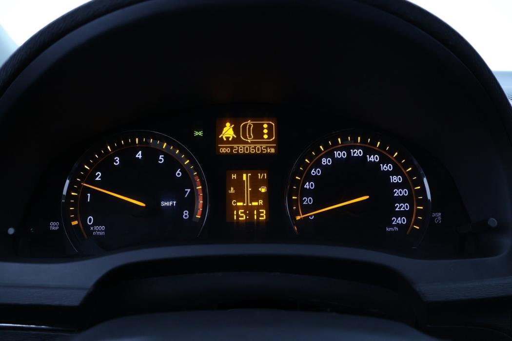 TOYOTA Avensis 2011