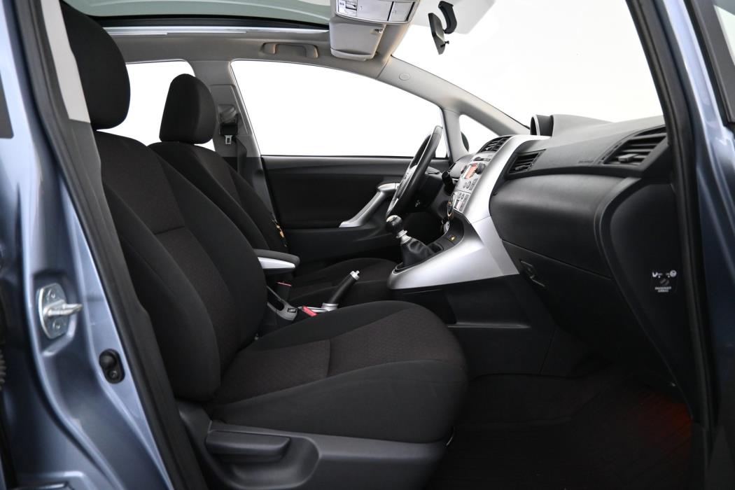 TOYOTA Verso 2011