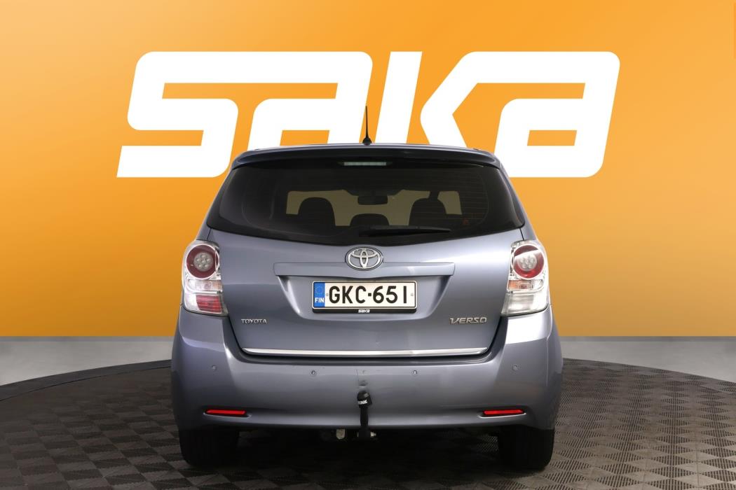 TOYOTA Verso 2011