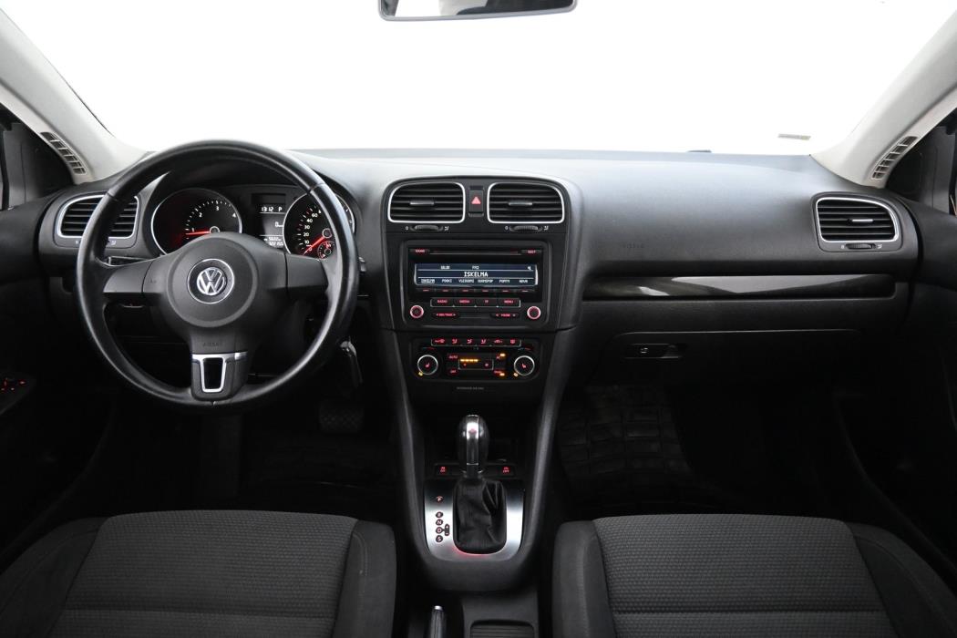 VOLKSWAGEN Golf 2011