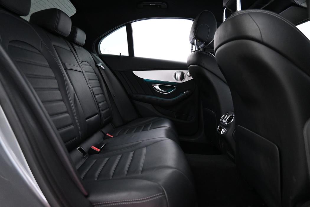 MERCEDES-BENZ C 2015