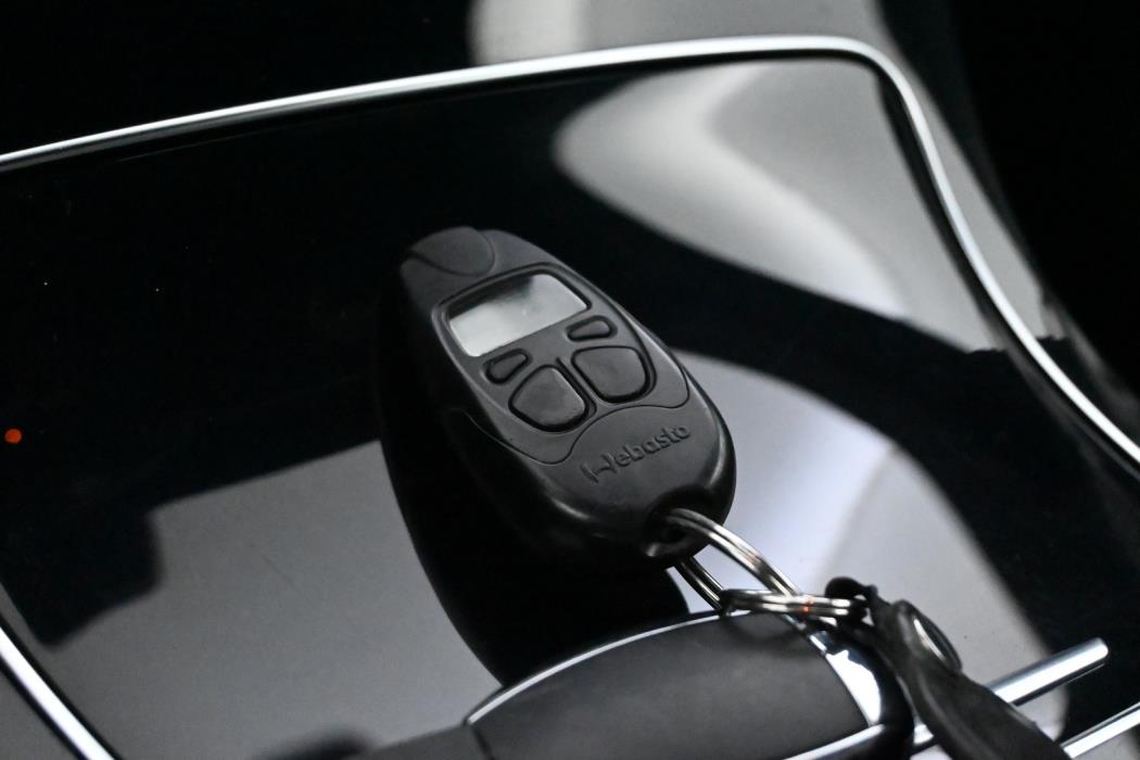 MERCEDES-BENZ C 2015