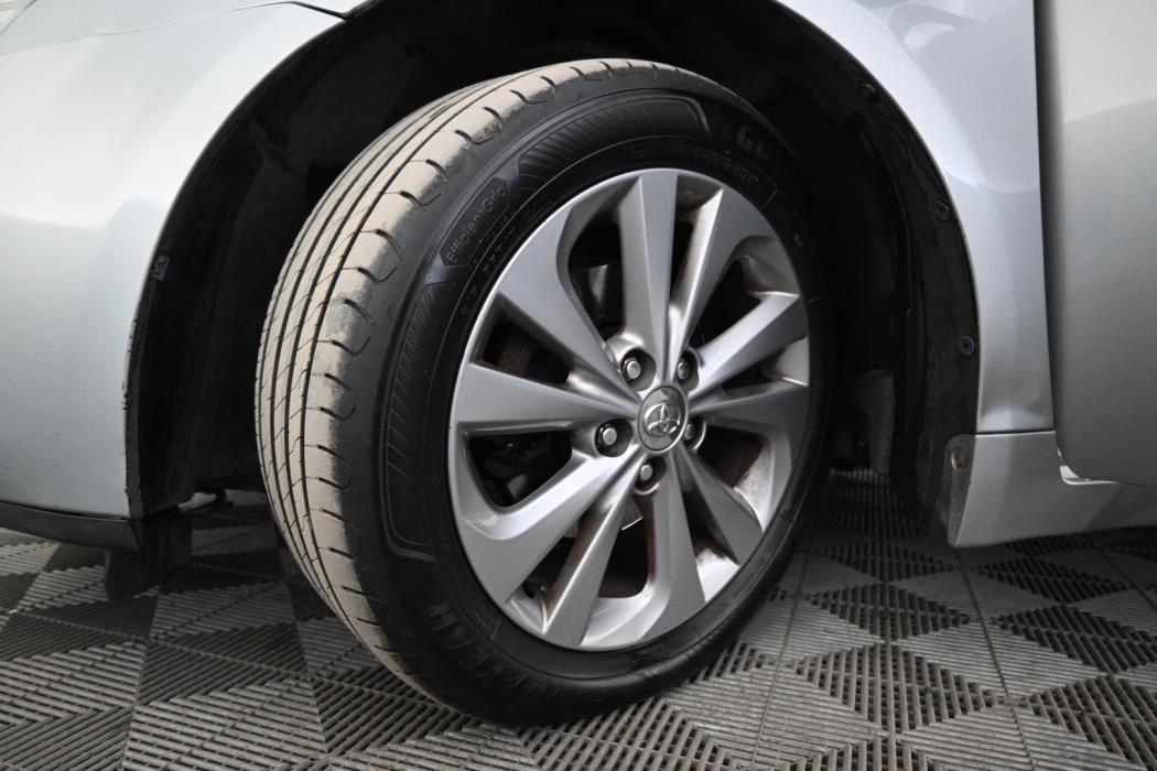TOYOTA Avensis 2014