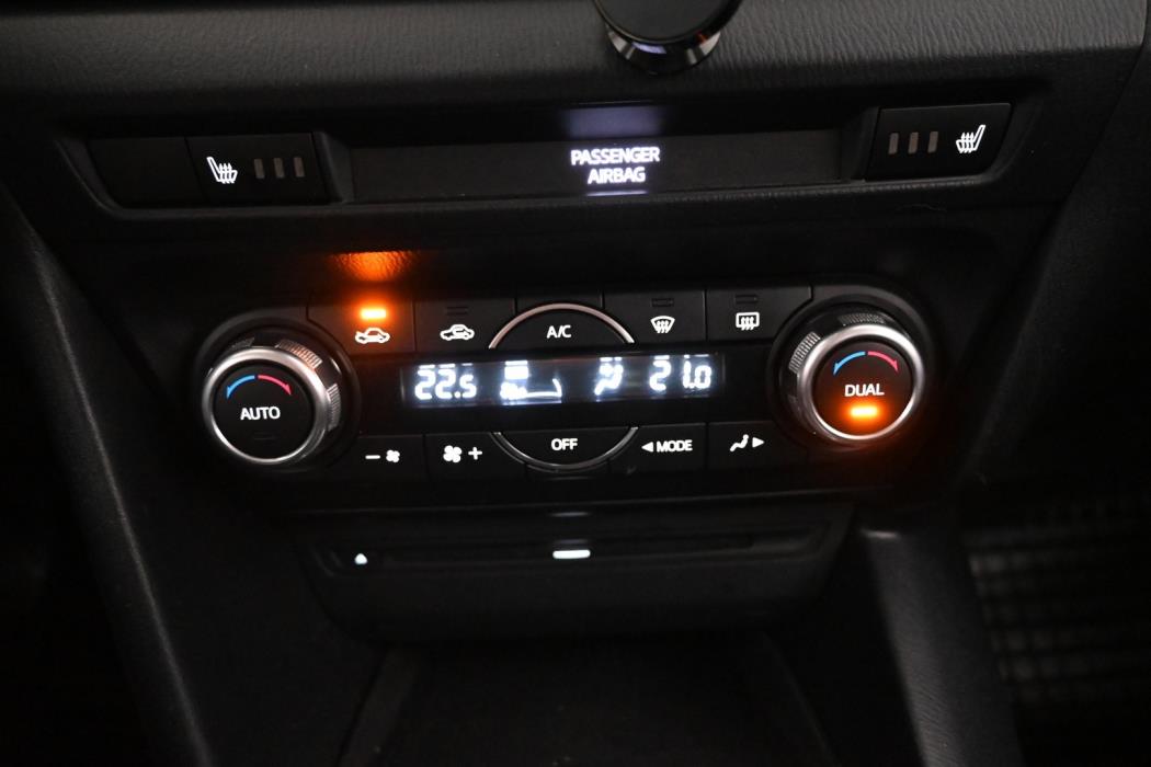 MAZDA 3 2014