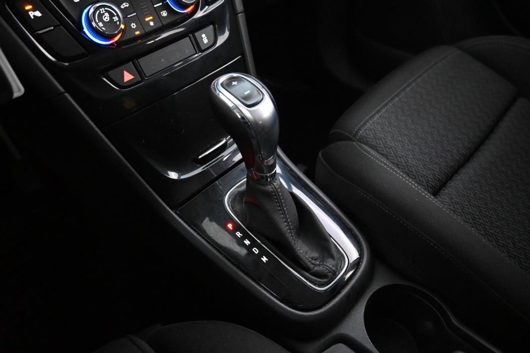 OPEL Mokka 2017