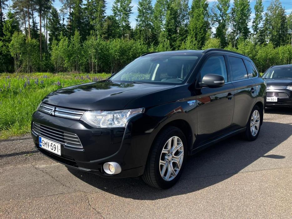 MITSUBISHI Outlander 2014