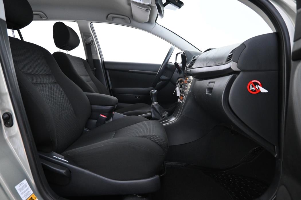 TOYOTA Avensis 2006