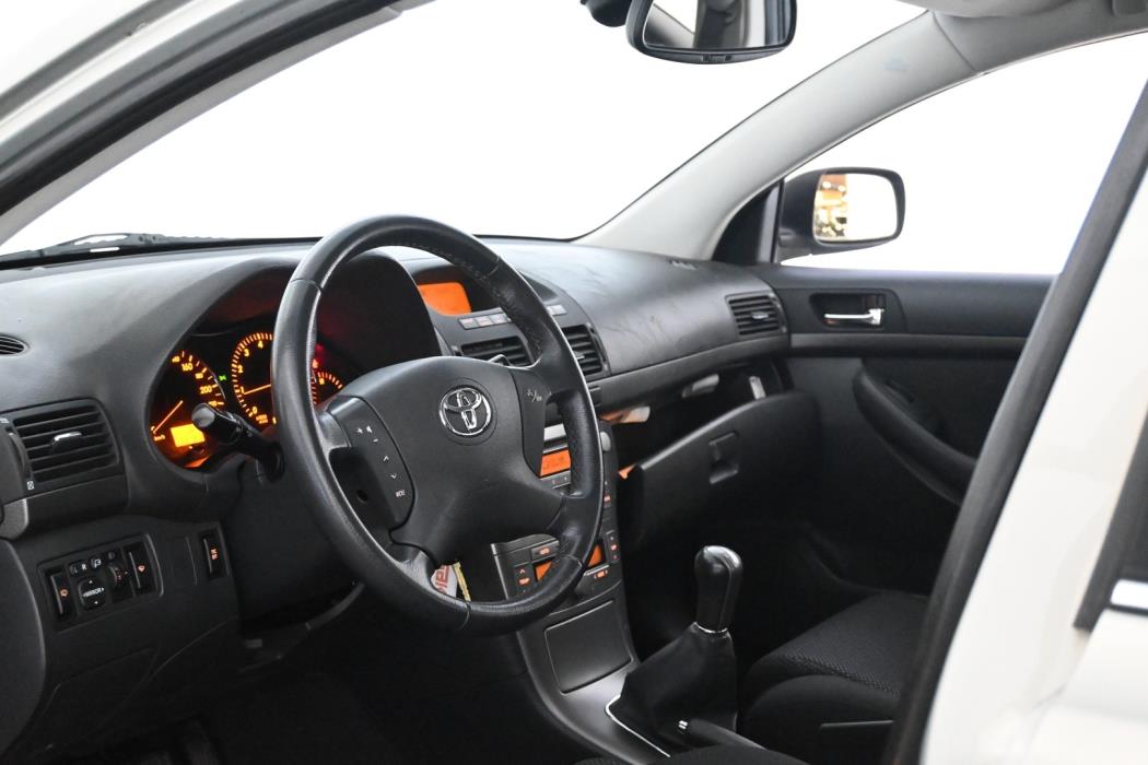 TOYOTA Avensis 2006