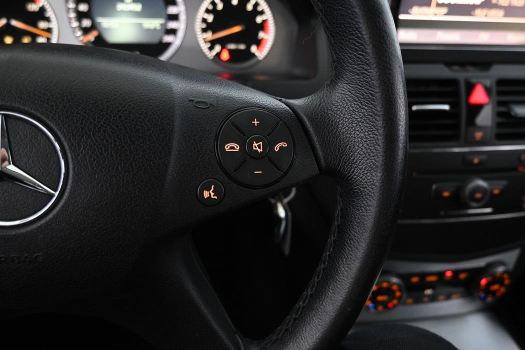MERCEDES-BENZ C 2008