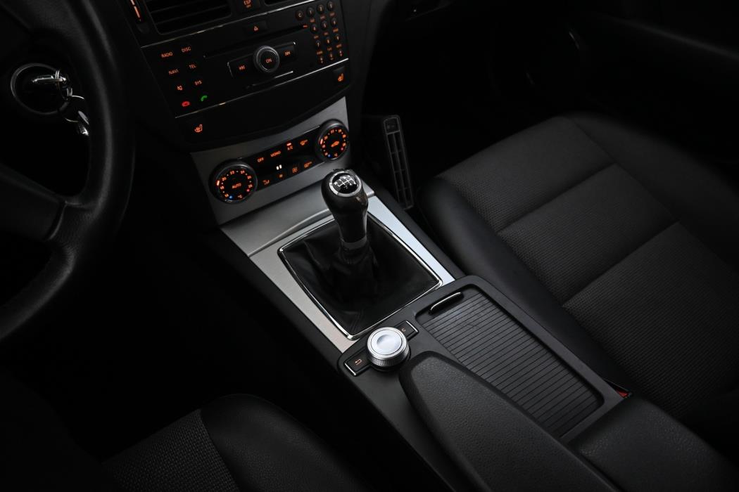 MERCEDES-BENZ C 2008