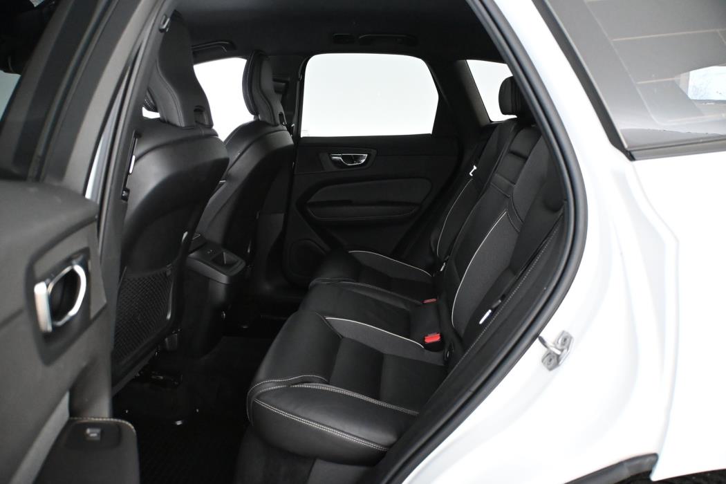 VOLVO XC60 2020