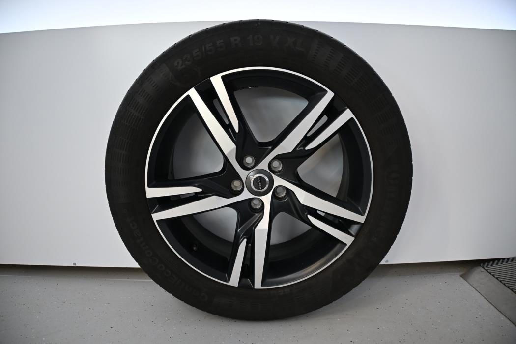 VOLVO XC60 2020