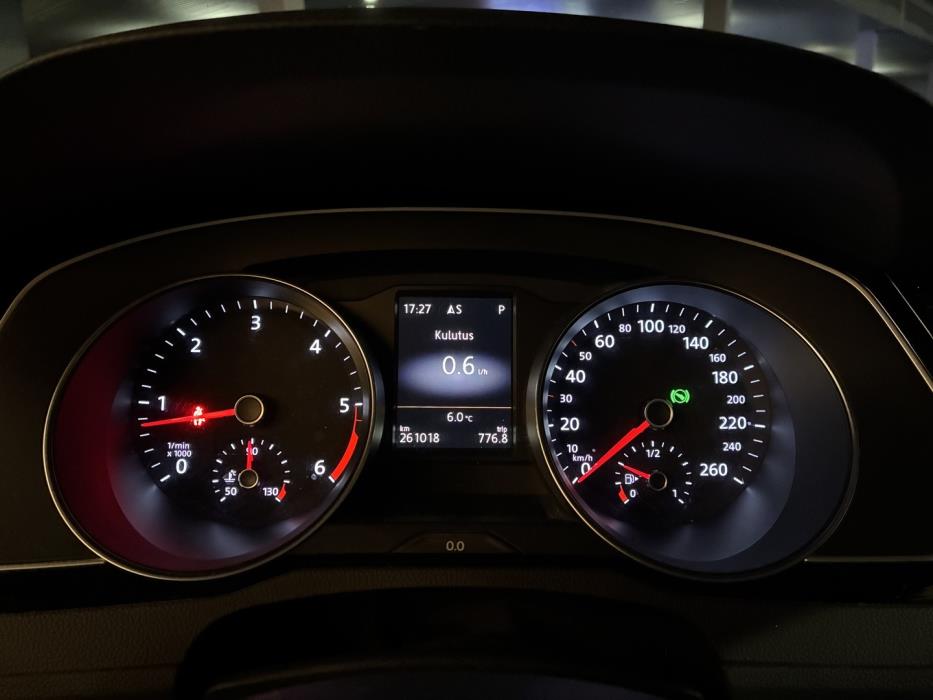 VOLKSWAGEN Passat 2016