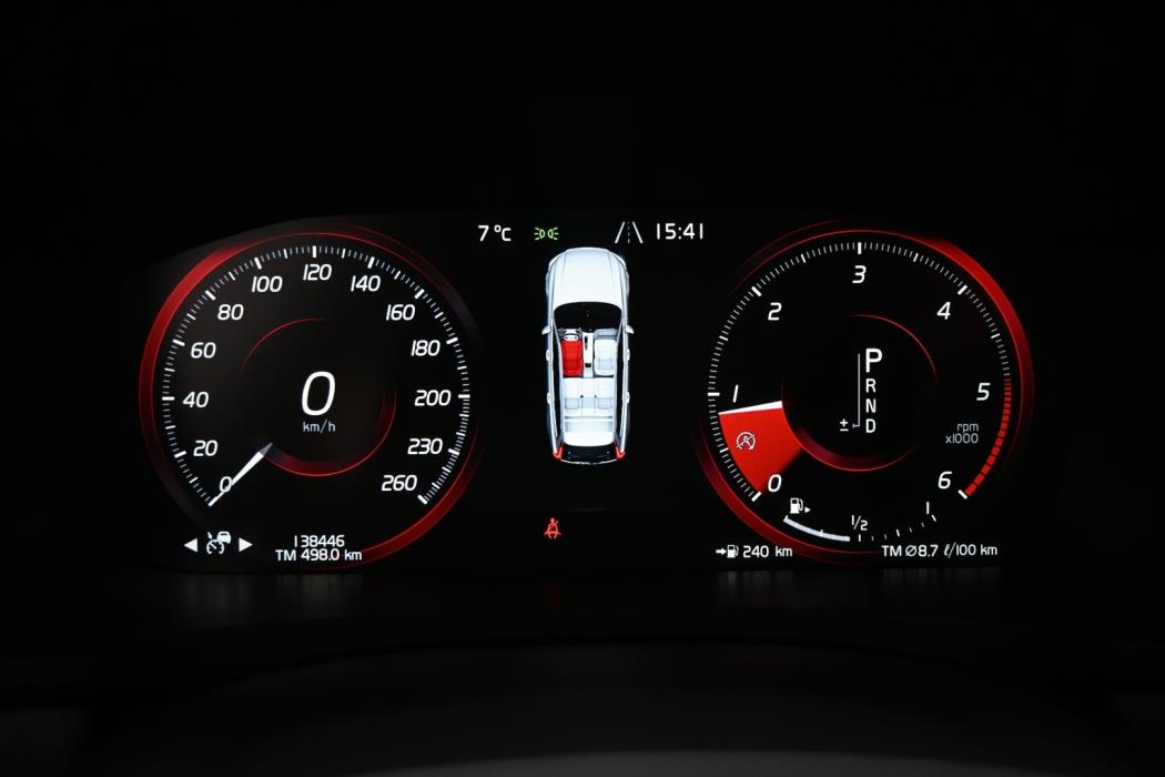VOLVO V90 2021