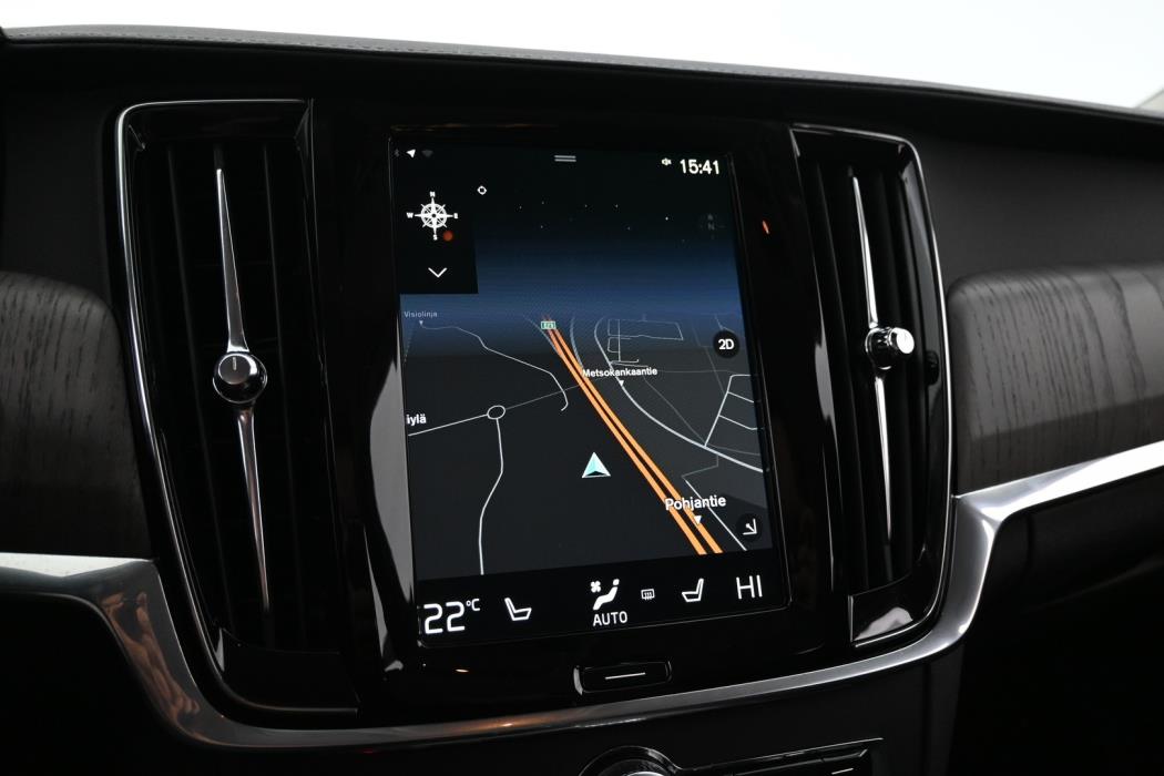 VOLVO V90 2021