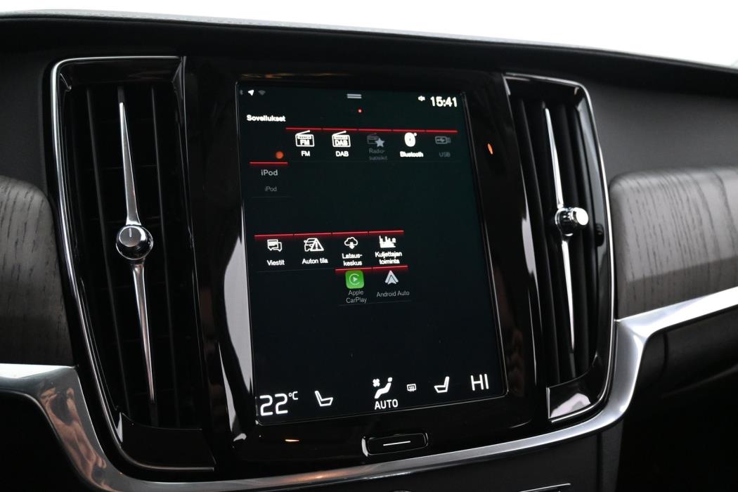 VOLVO V90 2021