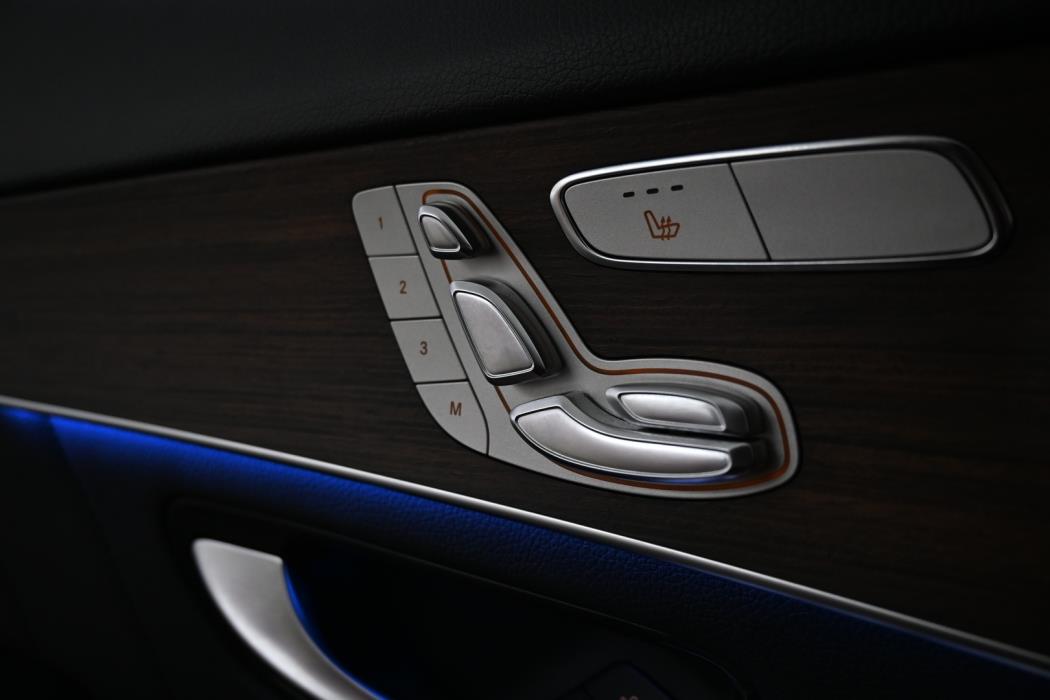 MERCEDES-BENZ GLC 2021