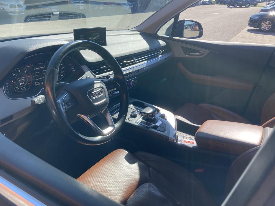 AUDI Q7 2016