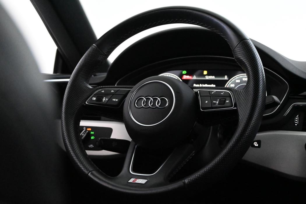 AUDI A5 2022