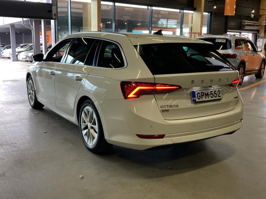 SKODA Octavia 2023