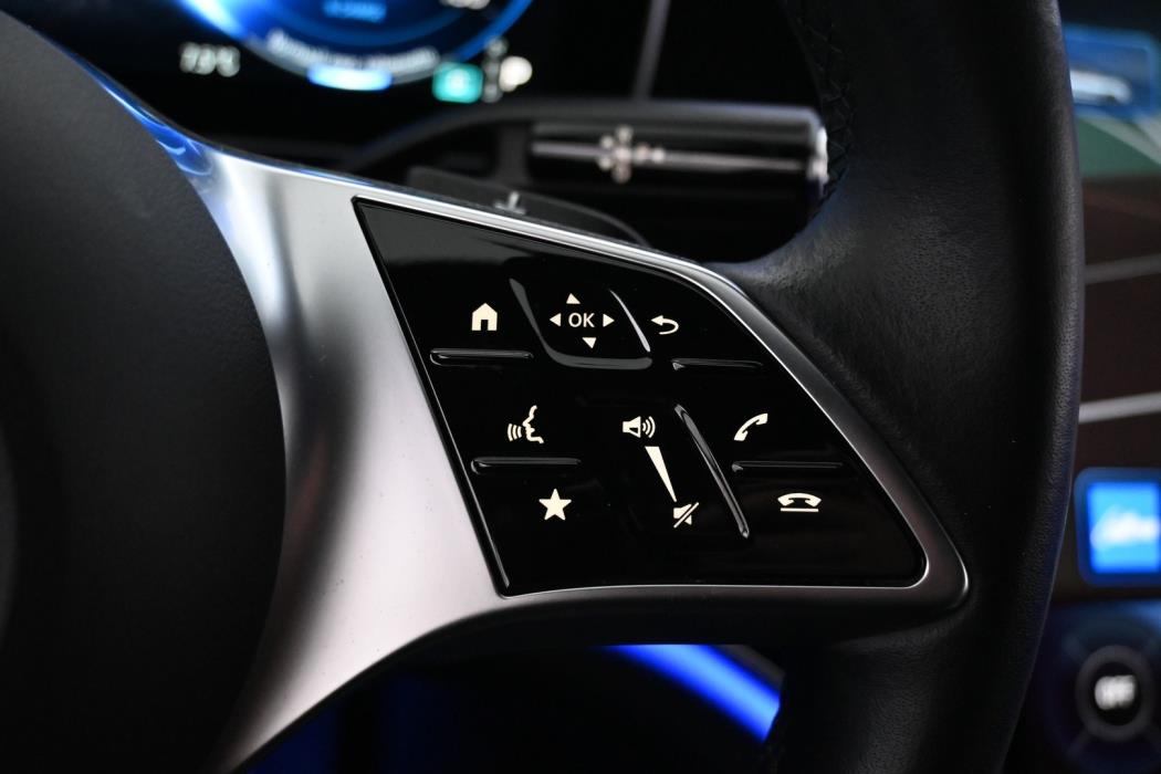 MERCEDES-BENZ EQE 2024